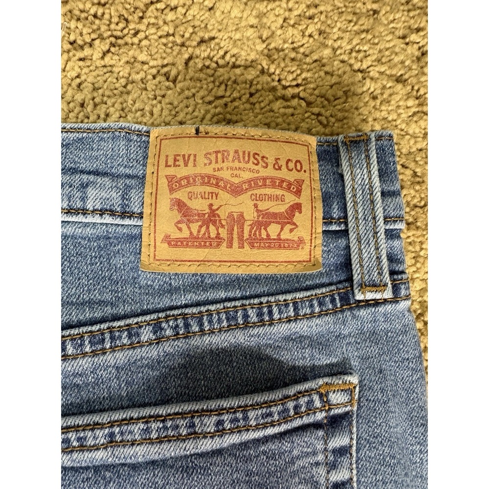 Levis Wedgie Straight Women 31 Distressed Raw Hem Button Fly Hi-Rise - Picture 10 of 12